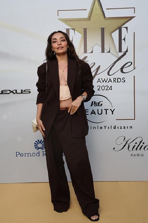 ELLE Style Awards 2024: Yıldızlar Geceye Işık Saçtı!