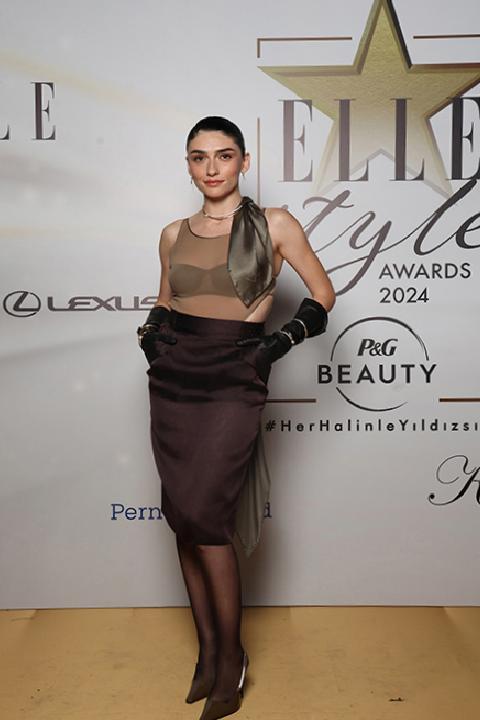 ELLE Style Awards 2024: Yıldızlar Geceye Işık Saçtı!