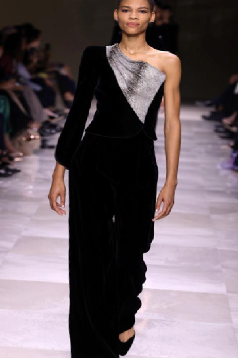 Giorgio Armani 2024-2025 Sonbahar/Kış Haute Couture Koleksiyonu