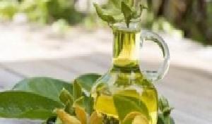 Ylang Ylang Yağı Saça Faydaları