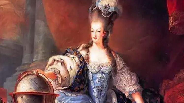 Marie Antoinette'in Elmas Kolyesi Açık Artırmada 4,81 Milyon Dolar'a Satıldı