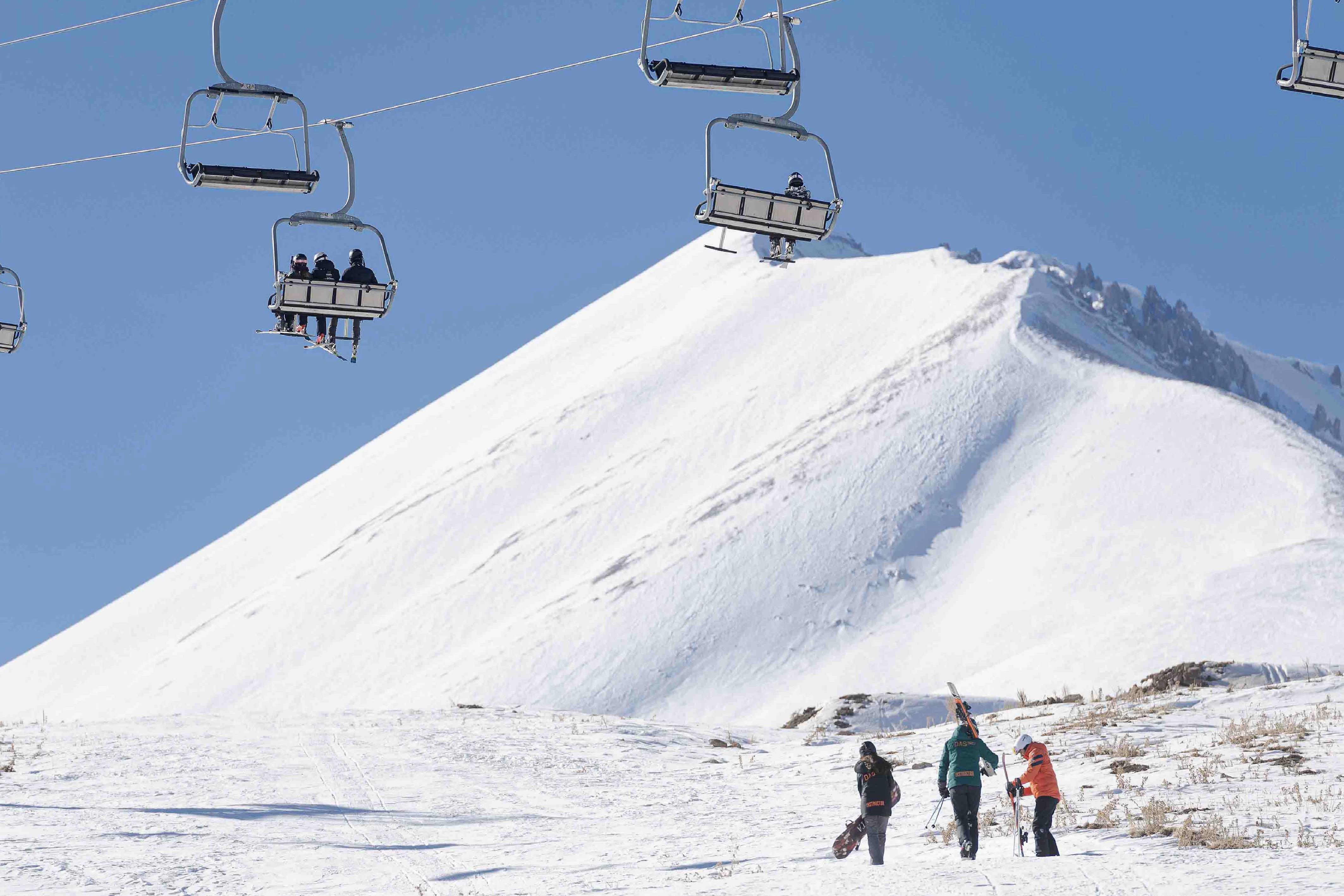 DAS 3917: Modern Bir Dağ Kaçamağı ve Kış Turizmi Deneyimi