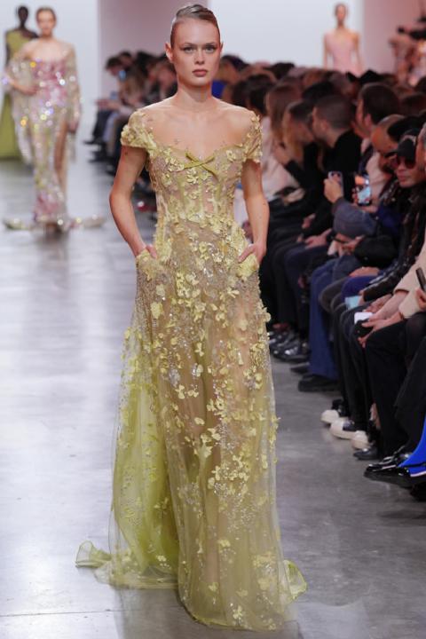 Elie Saab İlkbahar-Yaz 2025 Haute Couture Defilesi