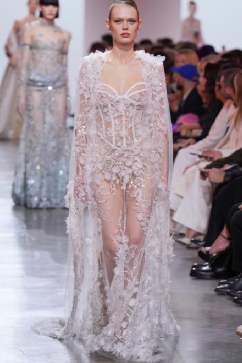 Elie Saab İlkbahar-Yaz 2025 Haute Couture Defilesi