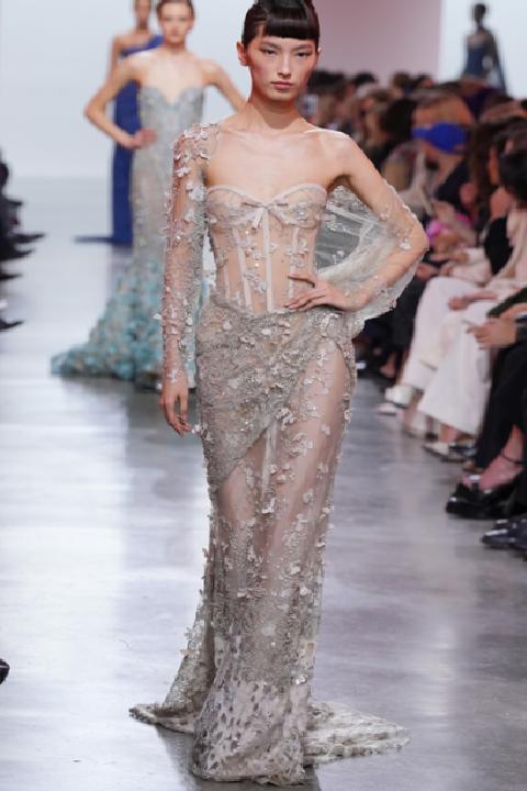 Elie Saab İlkbahar-Yaz 2025 Haute Couture Defilesi