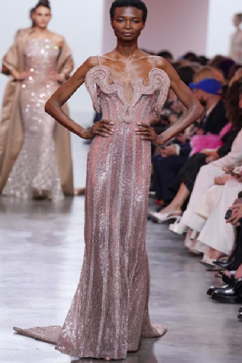 Elie Saab İlkbahar-Yaz 2025 Haute Couture Defilesi